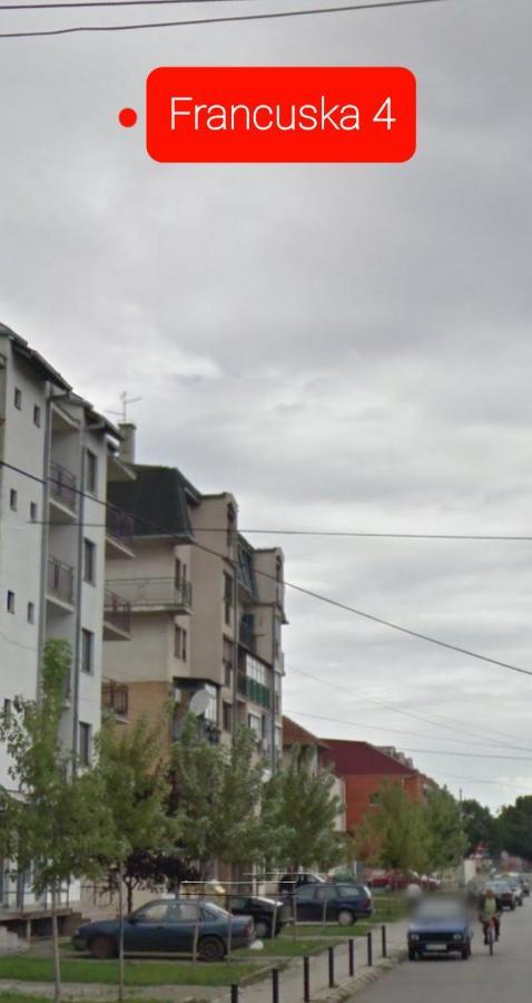 Square Apartment Paracin Ngoại thất bức ảnh