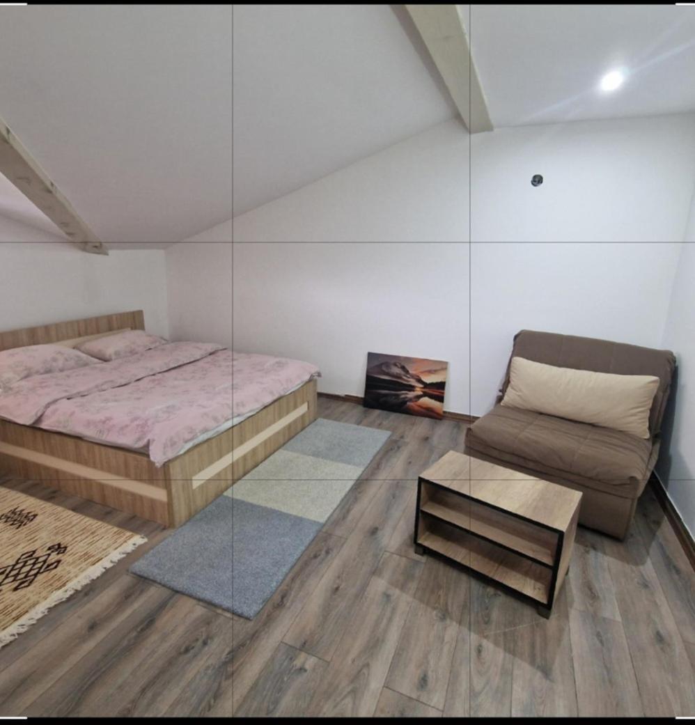 Square Apartment Paracin Ngoại thất bức ảnh